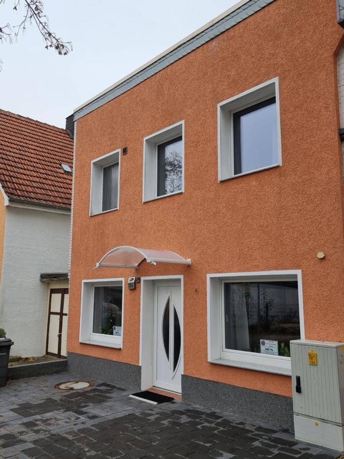 Gaestehaus-Ferienwohnung-Appartement Mit Terrasse - Naehe Kliniken/ Herzzentrum Bad Oeynhausen Εξωτερικό φωτογραφία
